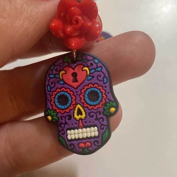 NEW Purple Day of the Dead Sugar Skull Drop Earrings - Picture 5 of 6